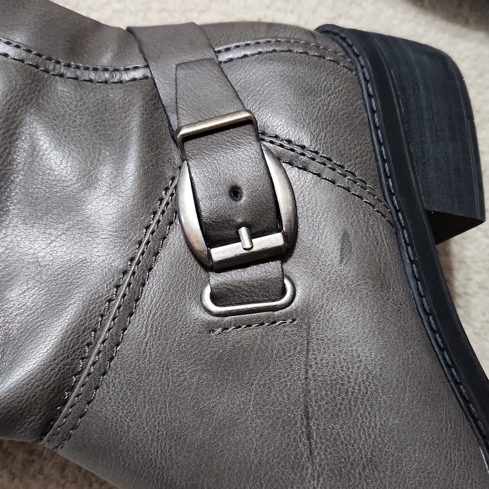 Bare Traps Riding Boot - Size 7.5 -Gray - Picture 14 of 16